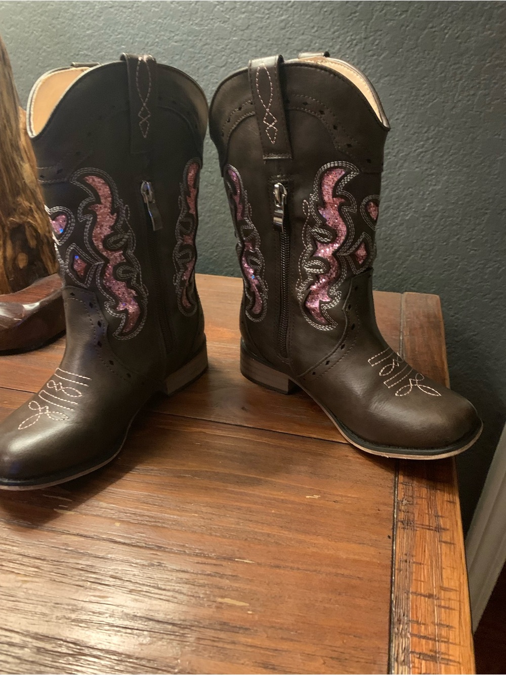 Brown Western Cowgirl Boots with Pink Embroidery - Picture 2 of 7